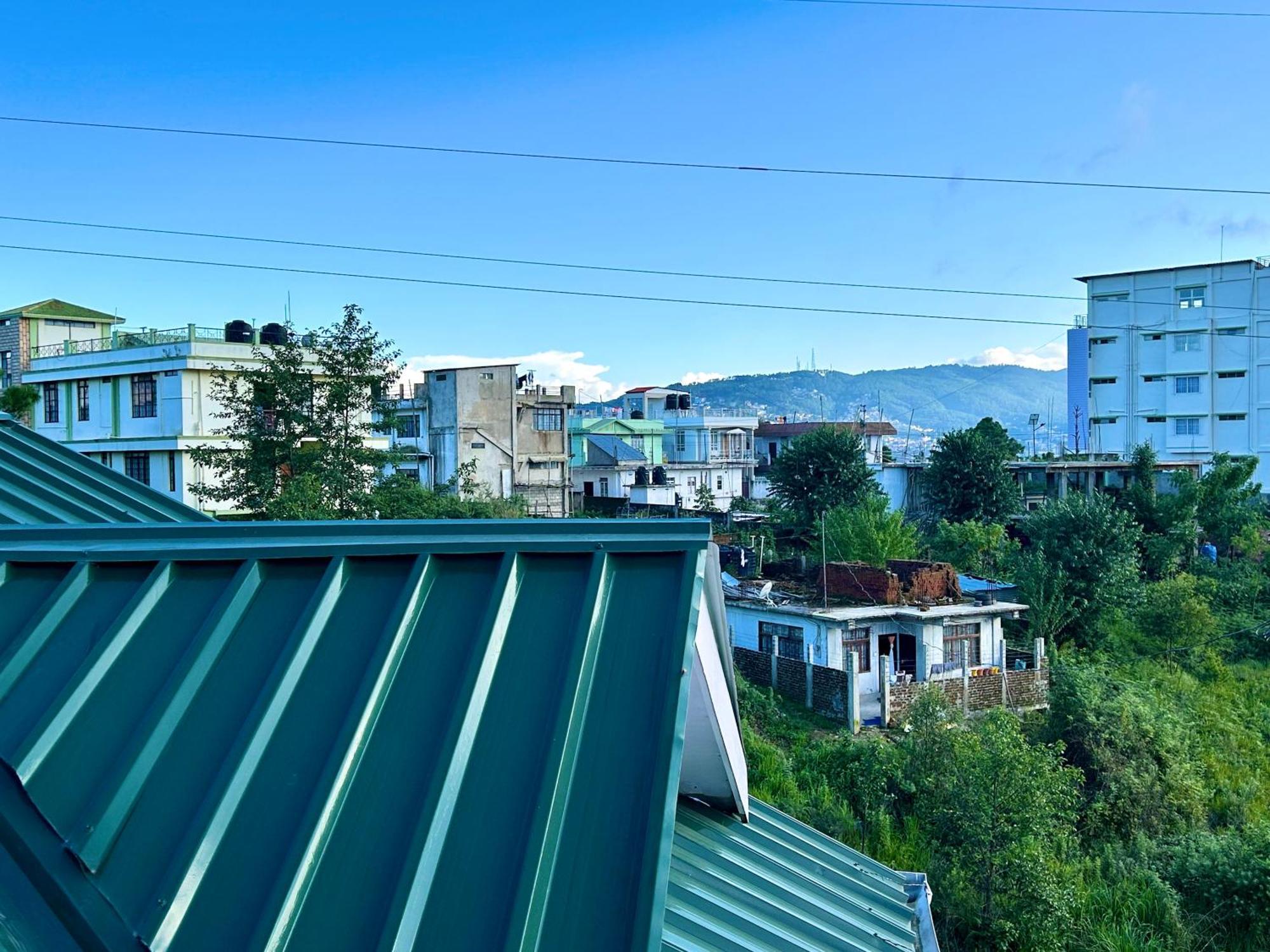 Yepplo Holiday Home - Complimentary Breakfast - 24 Hrs Caretaker & Power Backup Shillong Exterior photo